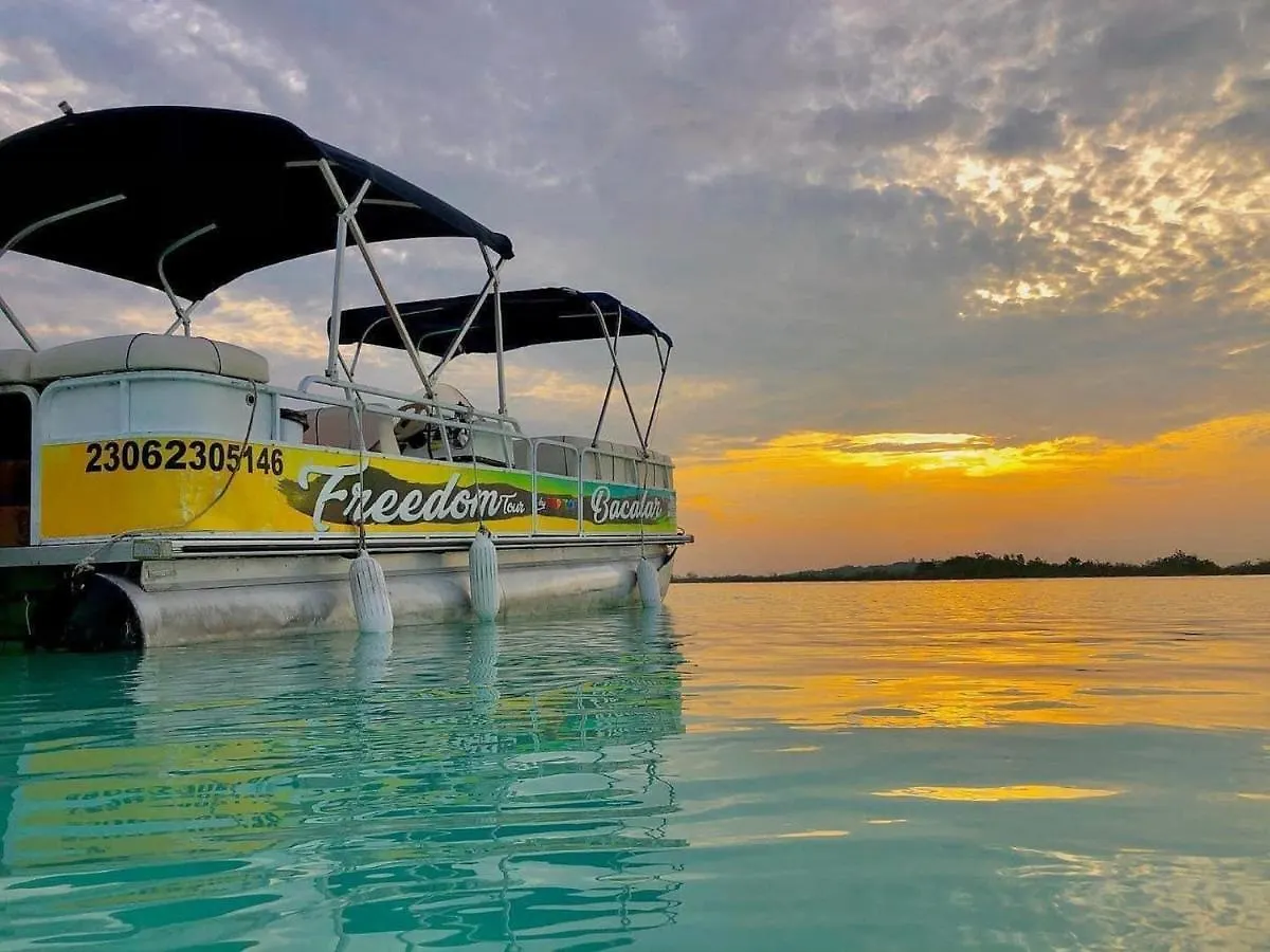 Papitos Bacalar Hotel And Marina